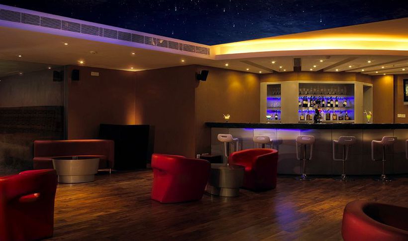 Hotel Chancery Pavilion 4