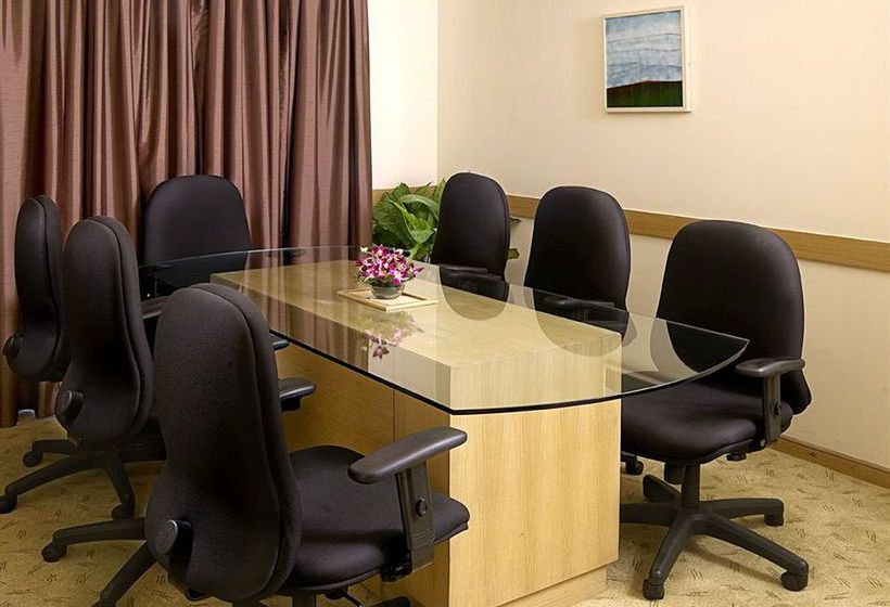 Hotel Chancery Pavilion 6