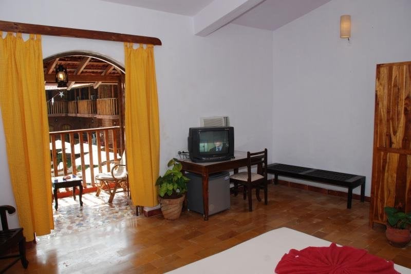 Hotel Sea Breeze Village 5