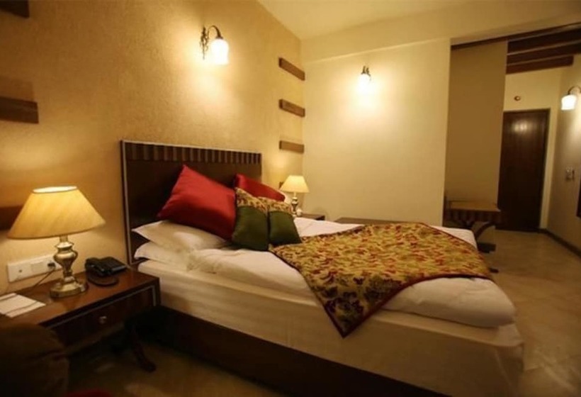 Hotel Dev Cottages 10