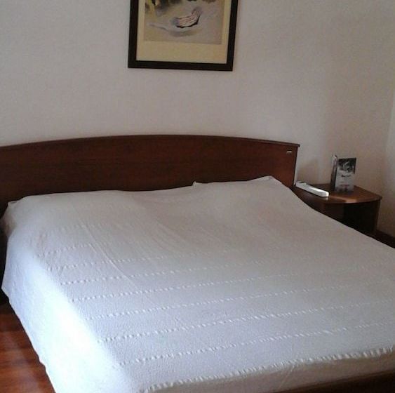 Hotel Dev Cottages 17