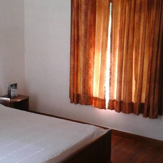 Hotel Dev Cottages 20