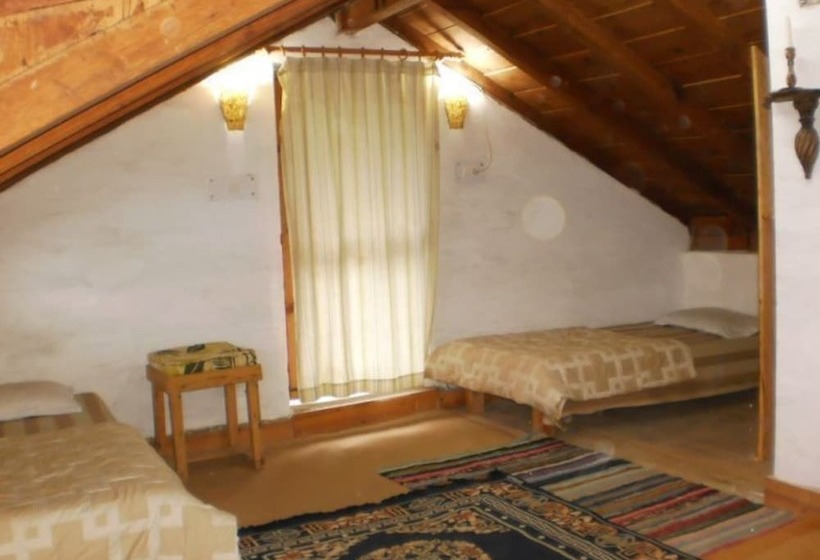 Hotel Dev Cottages 7