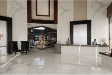 Hotel Ramada Gurgaon Central 12