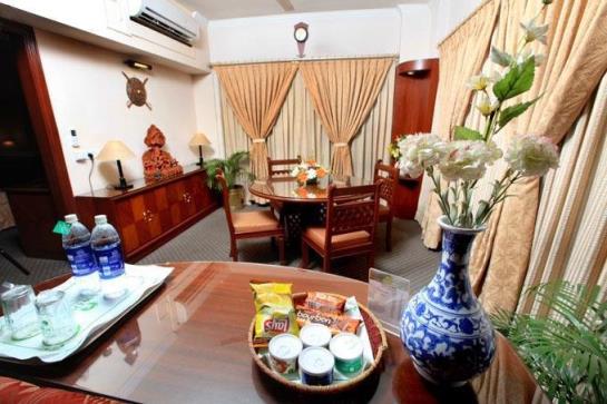 Hotel Swosti Premium