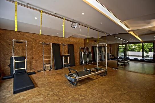 Hotel The Manor New Delhi 18