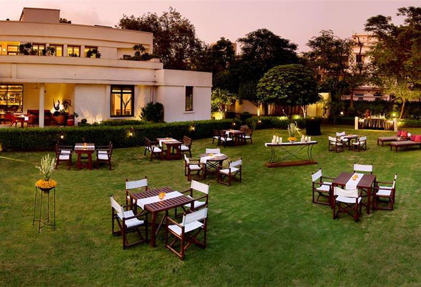 Hotel The Manor New Delhi 6