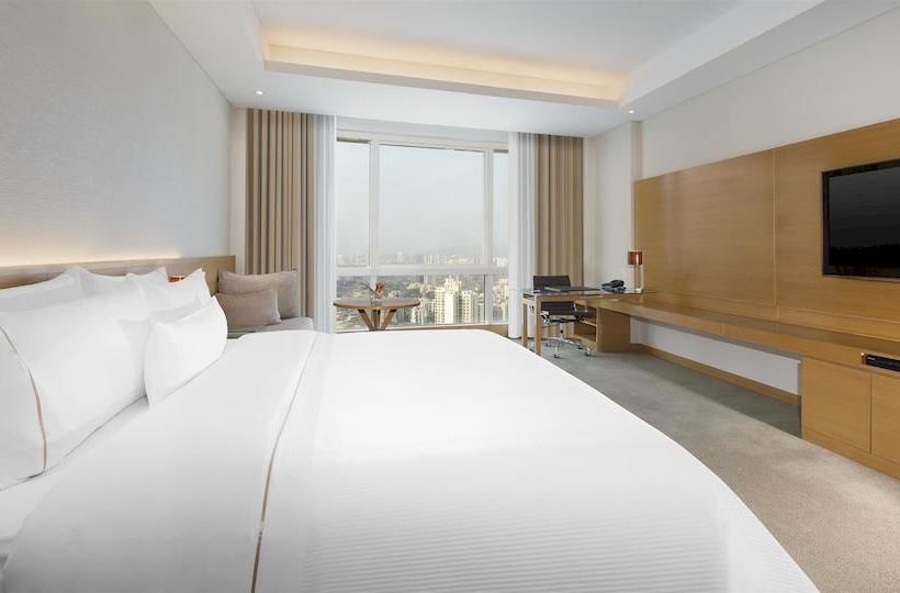 Hotel The Westin Mumbai Garden City 15