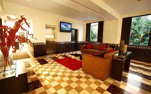 Bizzotel Gurgaon Hotel 11