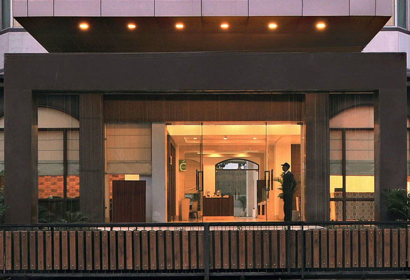 Haut Monde by PI Hotels 16