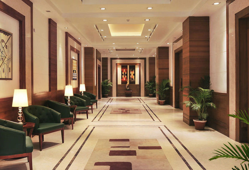 Haut Monde by PI Hotels 18