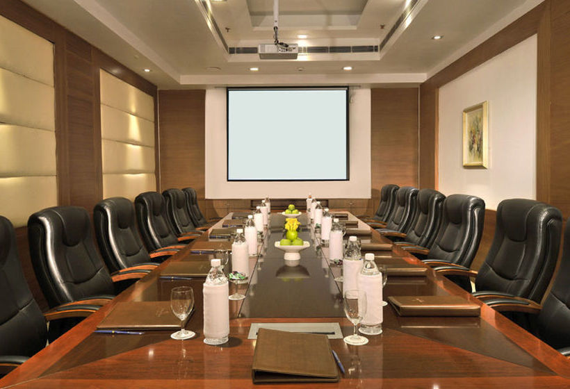 Haut Monde by PI Hotels 19