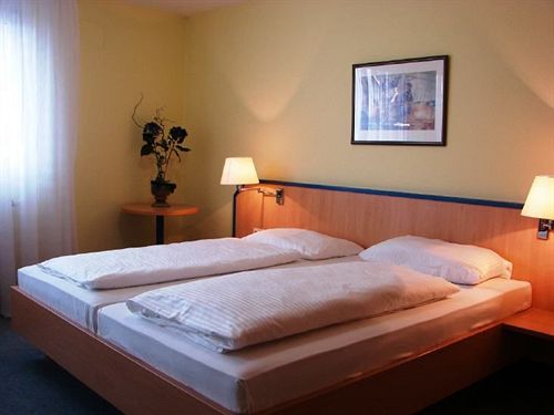 Central Hotel - Winnenden 8