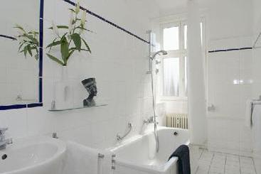 Berlin Apartment 10 3