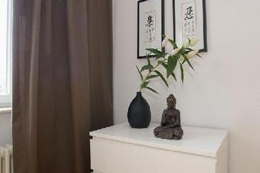 Berlin Apartment 10 4