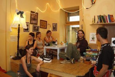 Hotel Hostel Lollis Homestay 3