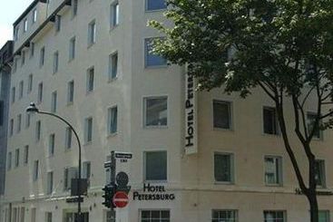 Hotel Petersburg