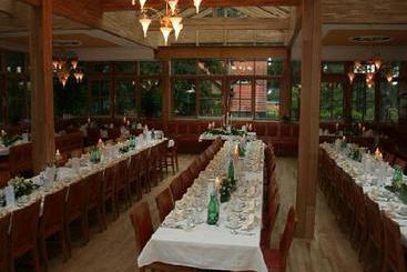 Hotel Restaurant Waldschloss 5