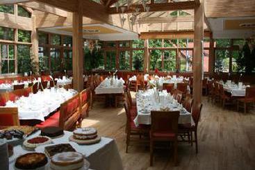 Hotel Restaurant Waldschloss 7