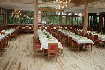 Hotel Restaurant Waldschloss 8