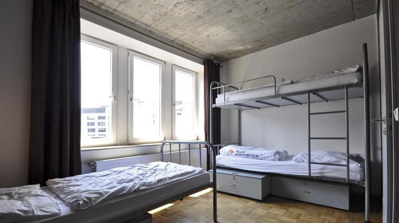 Five Elements Hostel 11