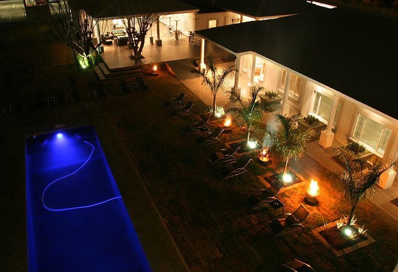 Hotel Aviator Or Tambo International 10