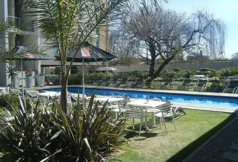 Hotel Aviator Or Tambo International 4