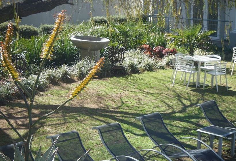 Hotel Aviator Or Tambo International 5