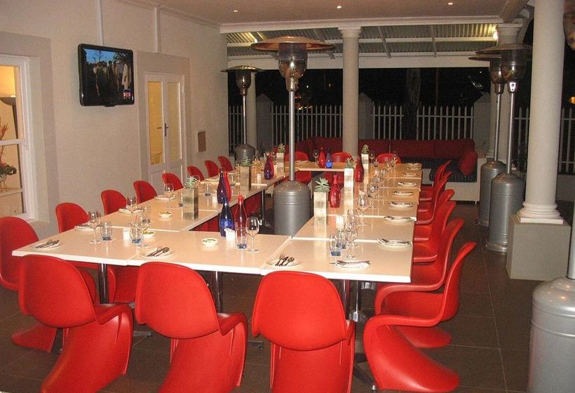 Hotel Aviator Or Tambo International 9