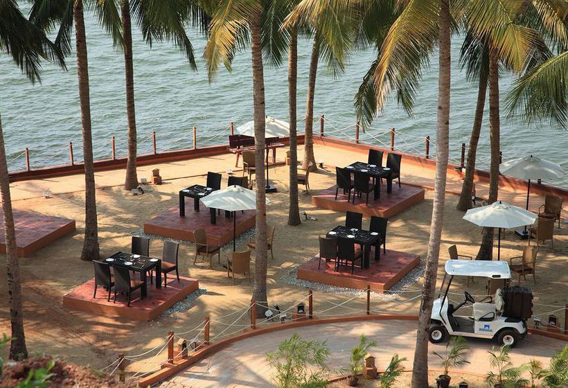 Hotel Cambay Palm Lagoon Kollam 7