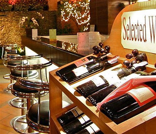 Rattana Beach Hotel 2