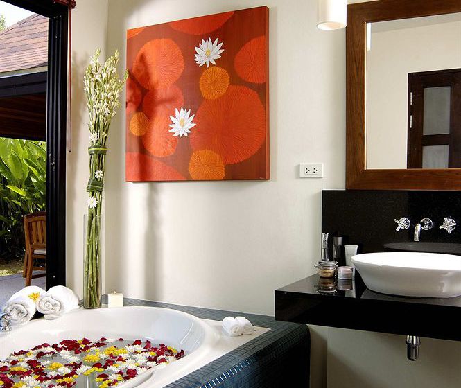 Two Villas Holiday Oriental style Layan Beach 2