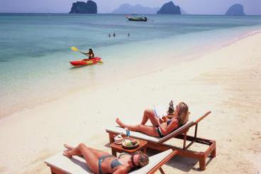 Thapwarin Resort Koh Ngai 5