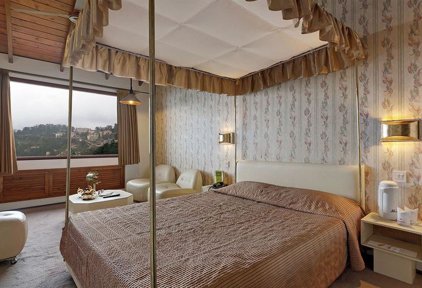 Hotel Honeymoon Inn 4