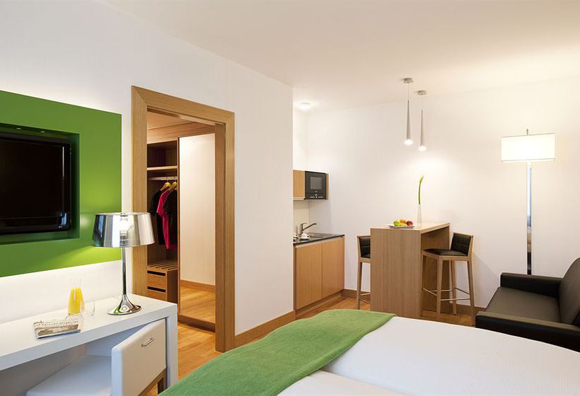 Hotel NH Frankfurt Messe 12