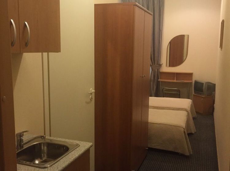 Hotel Rinaldi At Nevsky 105 1