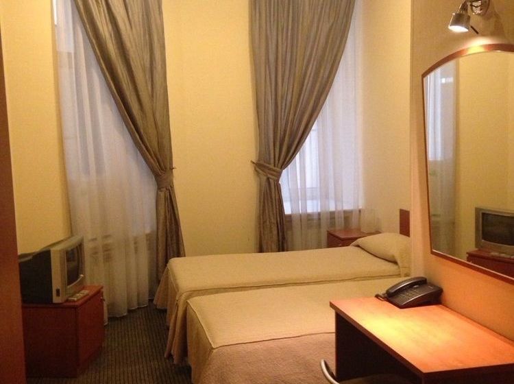 Hotel Rinaldi At Nevsky 105 6