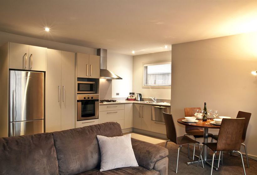 Distinction Wanaka Serviced Apartments 13