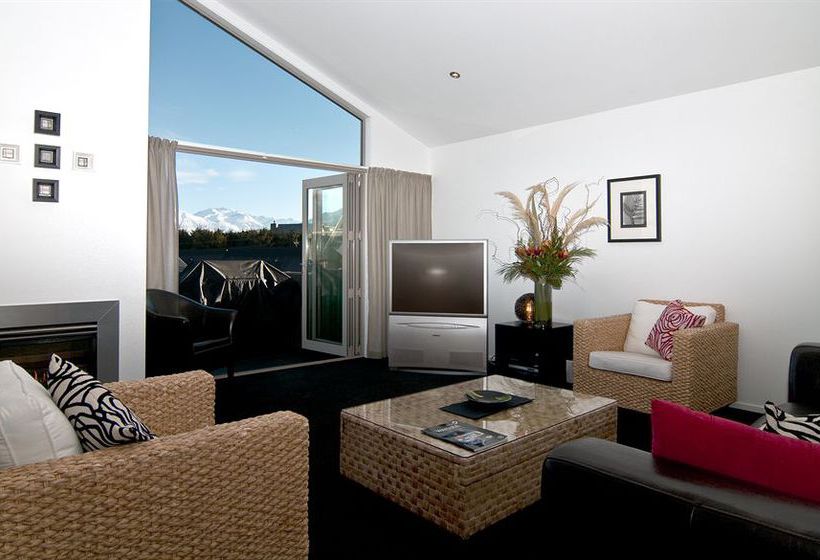 Distinction Wanaka Serviced Apartments 2