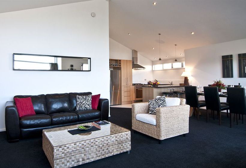 Distinction Wanaka Serviced Apartments 20