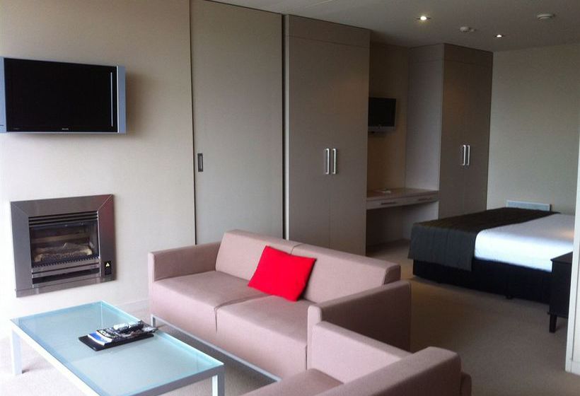 Breakfree Highview 1