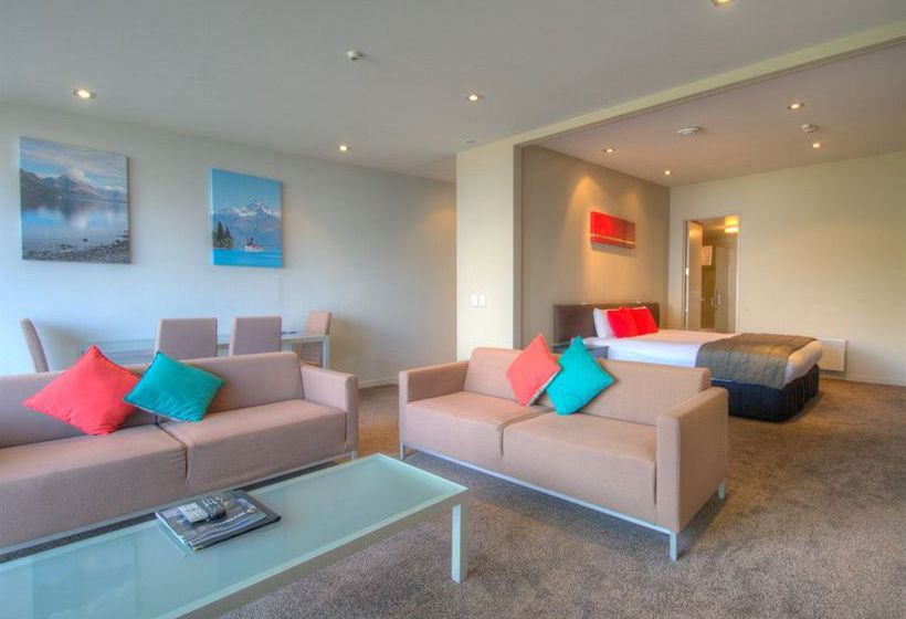 Breakfree Highview 5