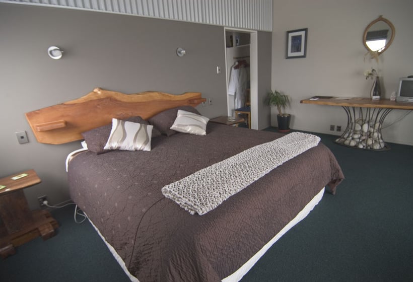 Hotel Breakers Boutique Accommodation 3