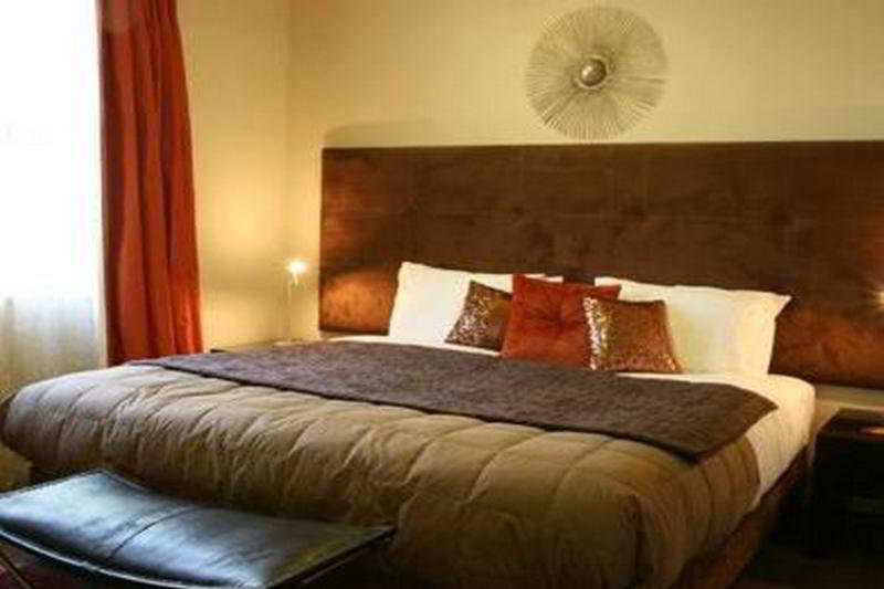 Terra Vive Luxury Suites & Apartments 9