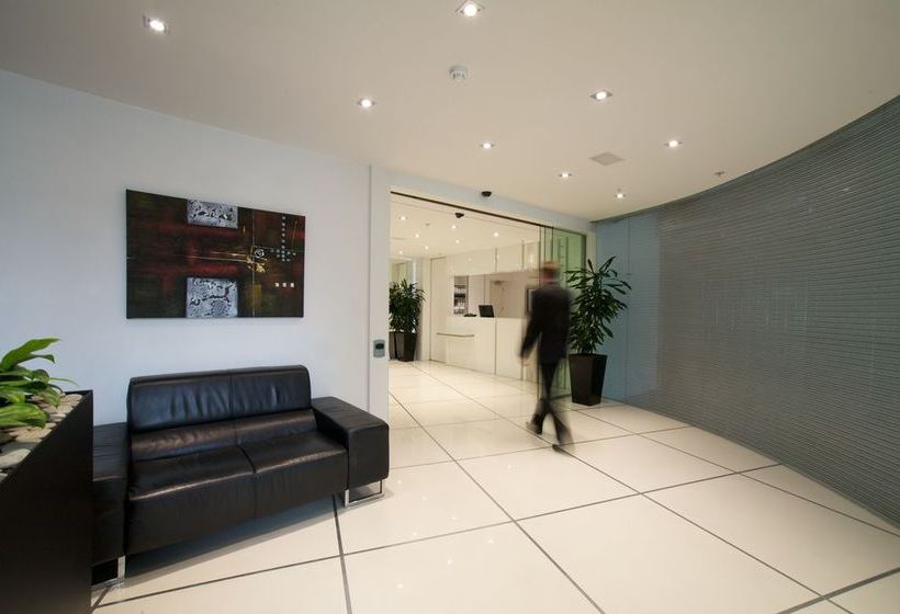 Distinction Wellington Century City Hotel 13