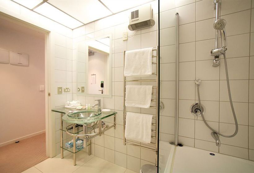 Distinction Wellington Century City Hotel 2