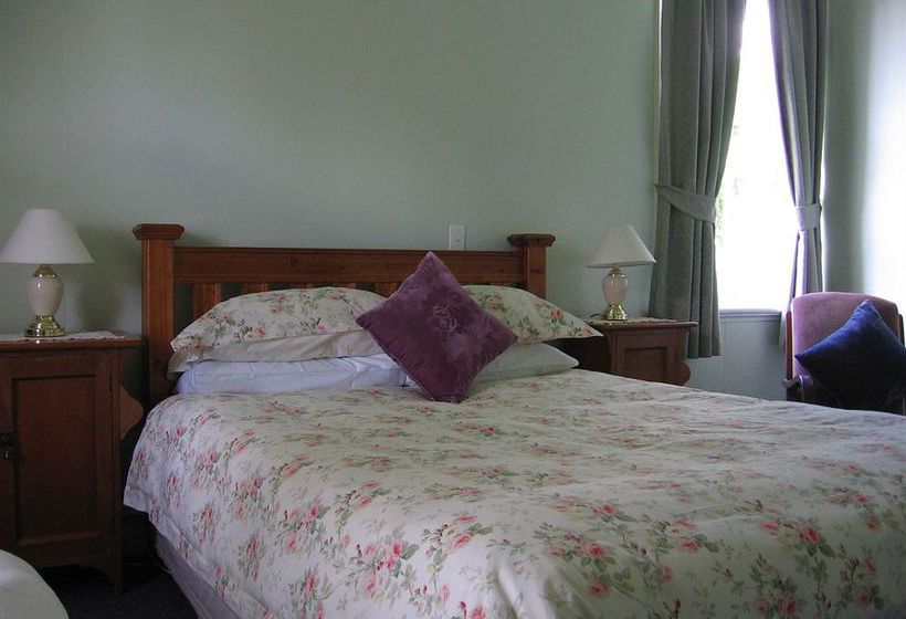 Hotel Murrells Grand View House 2