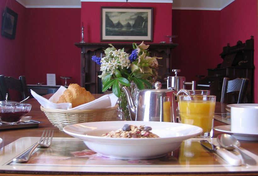 Hotel Murrells Grand View House 9