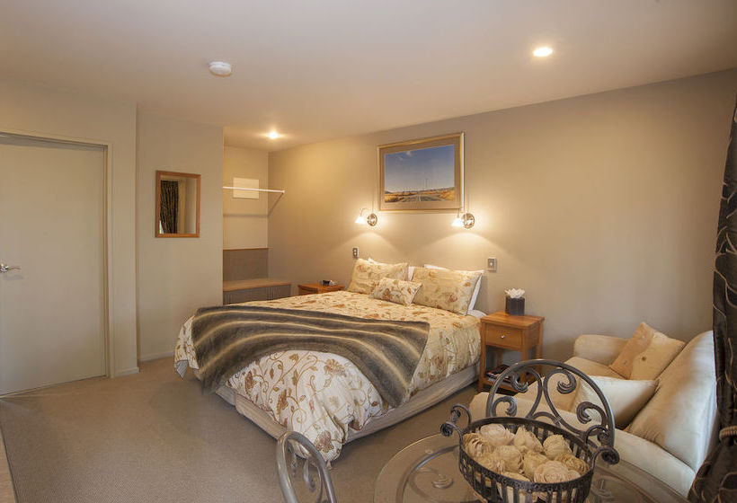 Blue Ridge Boutique Bed & Breakfast 1