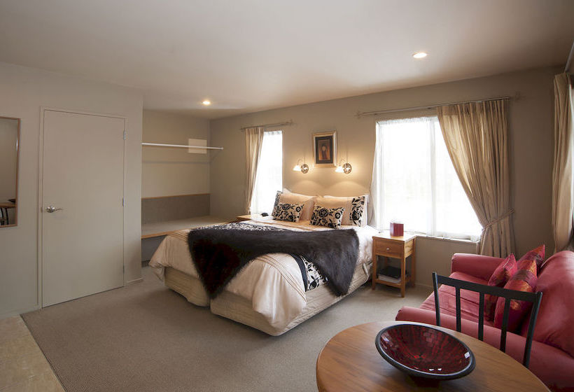 Blue Ridge Boutique Bed & Breakfast 5